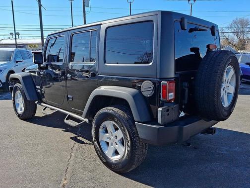 2017 Jeep Wrangler Unlimited Sport