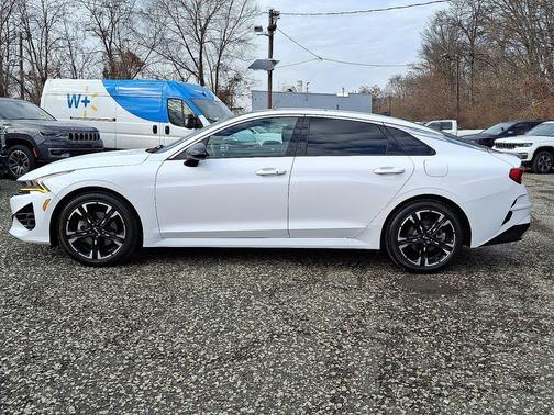 Glacial White Pearl 2022 Kia K5 GT-Line