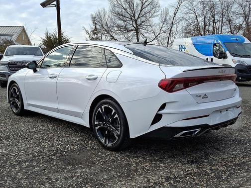 Glacial White Pearl 2022 Kia K5 GT-Line