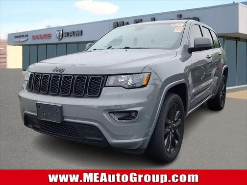 2022 Jeep Grand Cherokee Laredo