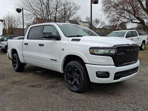 Bright White Clearcoat 2026 RAM 1500 Big Horn/Lone Star