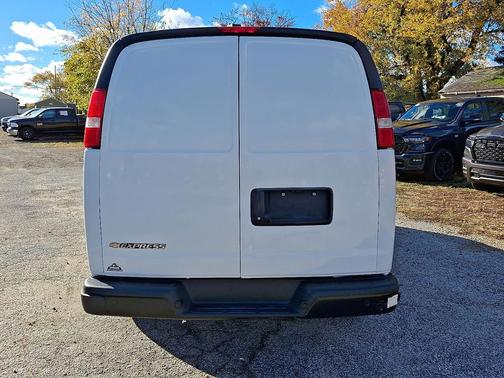2023 Chevrolet Express 2500 RWD 2500 Regular Wheelbase WT