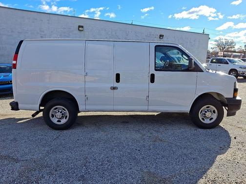 2023 Chevrolet Express 2500 RWD 2500 Regular Wheelbase WT