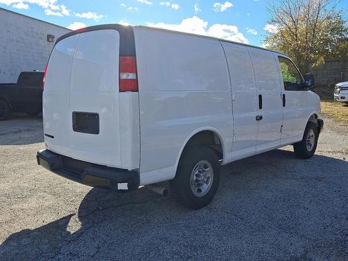 2023 Chevrolet Express 2500 RWD 2500 Regular Wheelbase WT