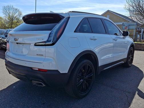 Crystal White Tricoat 2023 Cadillac XT4 Sport
