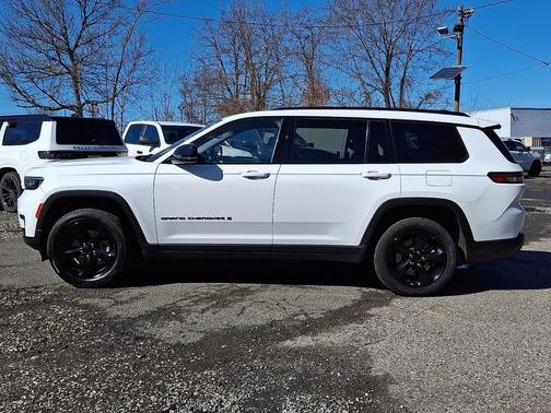 2023 Jeep Grand Cherokee L Altitude