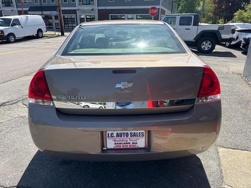 BROWN 2007 Chevrolet Impala LT