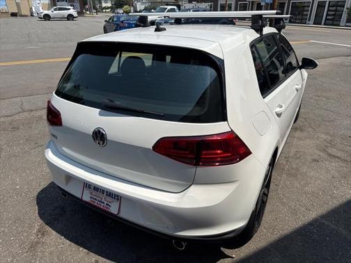 2017 Volkswagen Golf GTI 2.0T Autobahn 4-Door