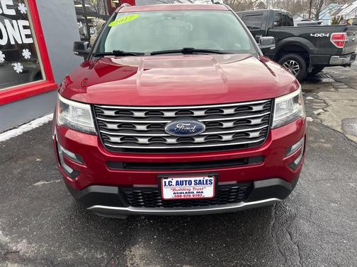 2017 Ford Explorer XLT