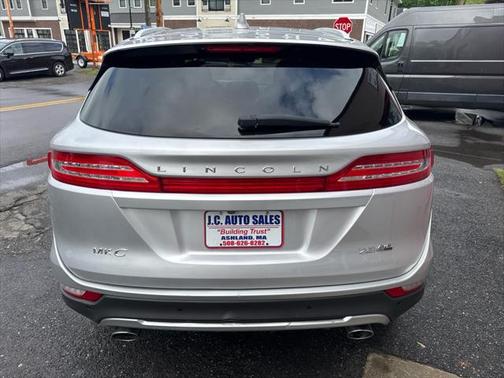 2015 Lincoln MKC Base