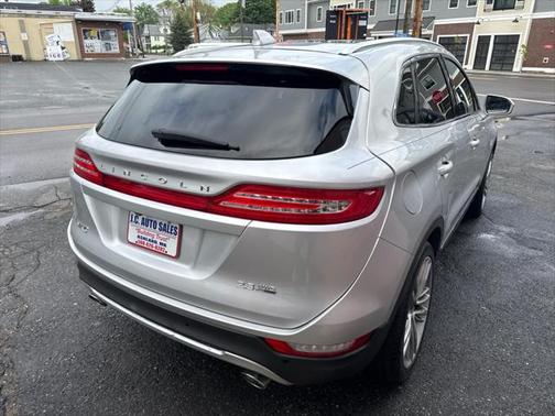 2015 Lincoln MKC Base