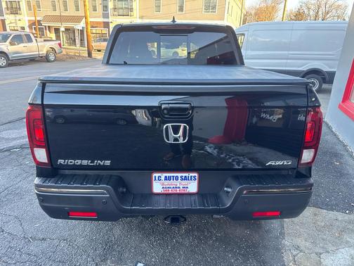2019 Honda Ridgeline Black