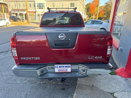 2010 Nissan Frontier LE