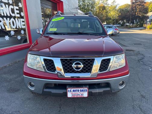 2010 Nissan Frontier LE