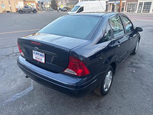 2004 Ford Focus LX