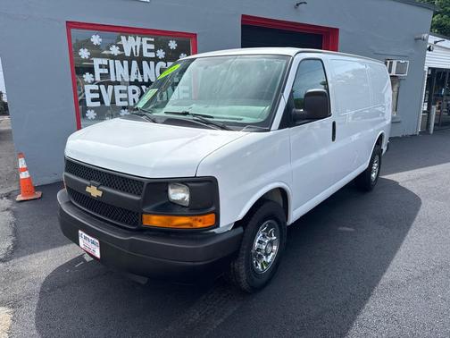 Summit White 2016 Chevrolet Express 2500 Work Van