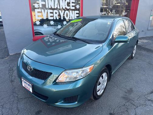 2010 Toyota Corolla LE