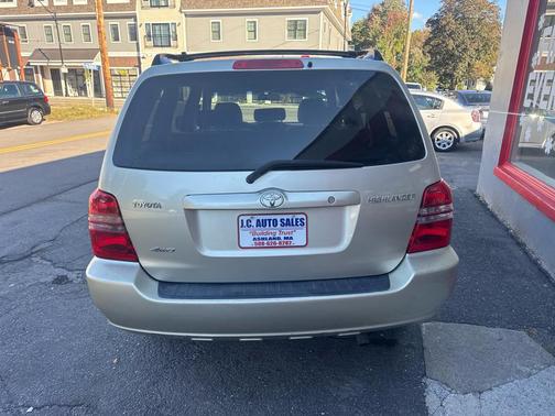 2003 Toyota Highlander Base