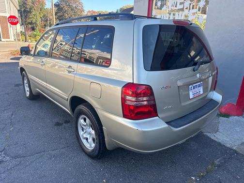 2003 Toyota Highlander Base