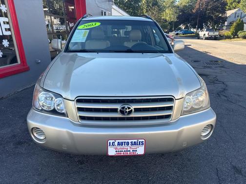 2003 Toyota Highlander Base
