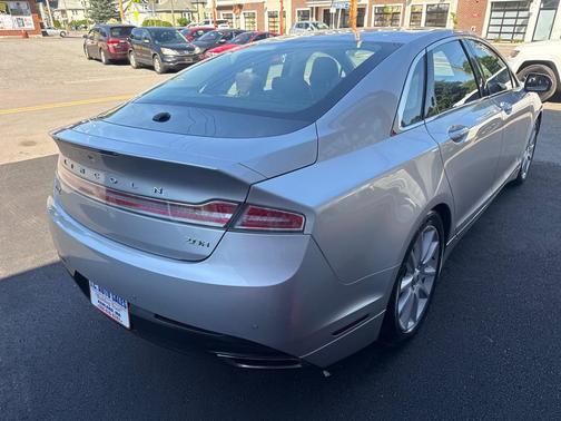 SILVER 2016 Lincoln MKZ Base