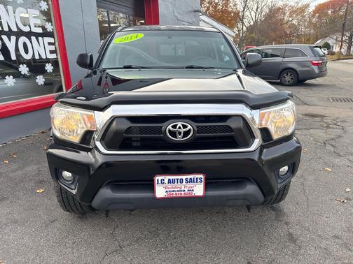 2014 Toyota Tacoma Base