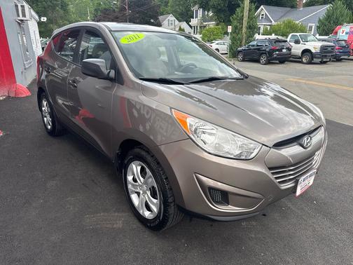 Chai Bronze 2011 Hyundai TUCSON GL