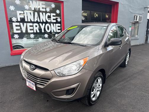 Chai Bronze 2011 Hyundai TUCSON GL
