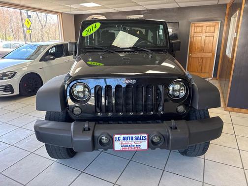 Black Clearcoat 2014 Jeep Wrangler Sport