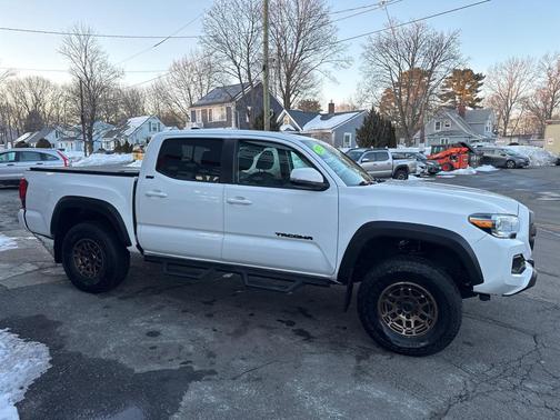 2023 Toyota Tacoma SR