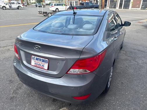 2015 Hyundai Accent GLS