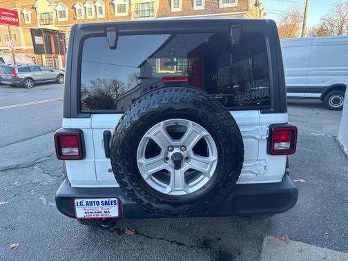 2018 Jeep Wrangler Unlimited Sport