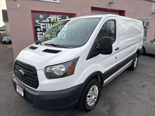 2018 Ford Transit-250 Base