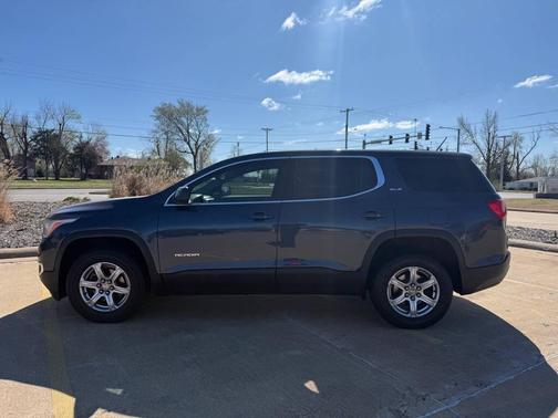 2019 GMC Acadia SLE-1