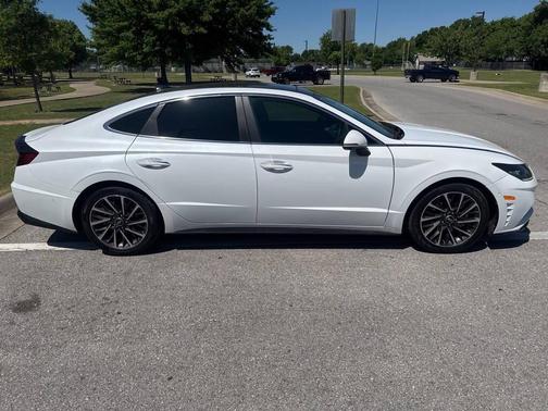 Quartz White 2020 Hyundai SONATA Limited