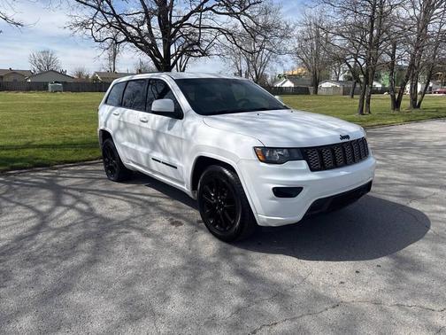 2018 Jeep Grand Cherokee Laredo E