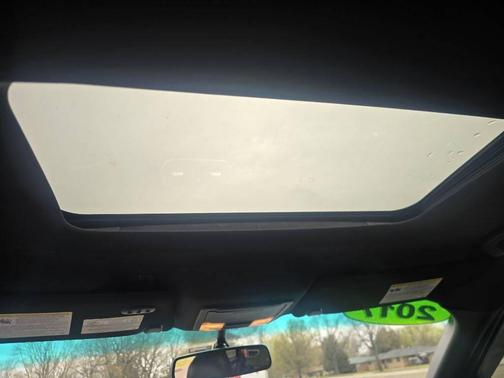 White Platinum Metallic Tri-Coat 2017 Ford Explorer sport