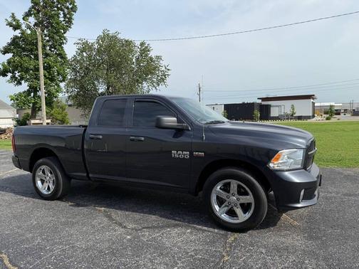 2017 RAM 1500 Express