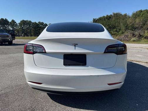 2020 Tesla Model 3 Standard Range