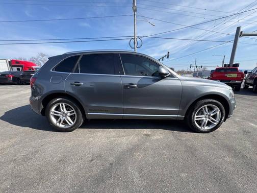 2016 Audi Q5 2.0T Premium Plus
