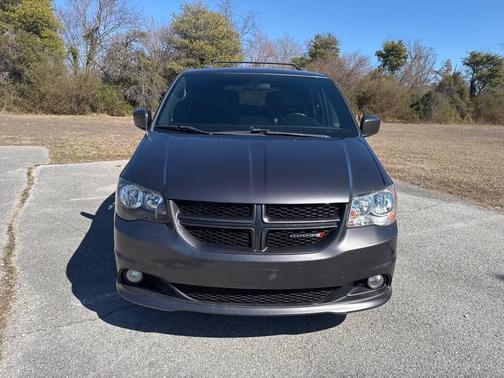 2016 Dodge Grand Caravan R/T