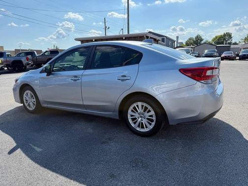 2018 Subaru Impreza 2.0i Premium
