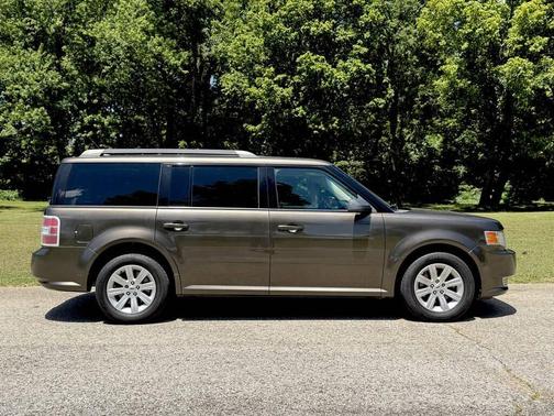 2011 Ford Flex SE
