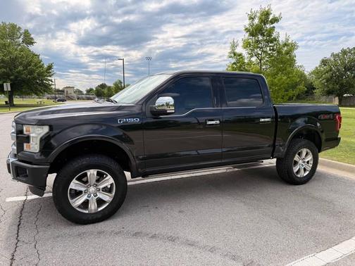 Tuxedo Black Metallic 2015 Ford F-150 XL