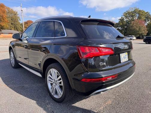 2018 Audi Q5 2.0T Premium Plus