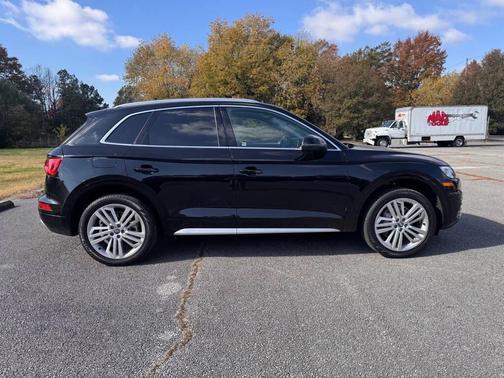 2018 Audi Q5 2.0T Premium Plus