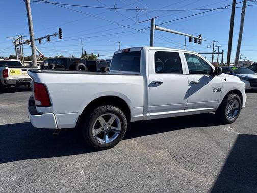 2017 RAM 1500 Express