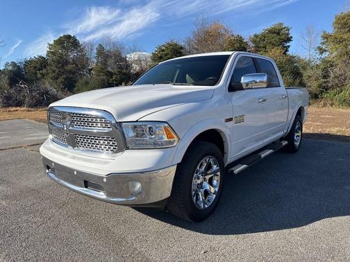 2017 RAM 1500 Laramie