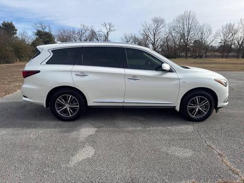2018 INFINITI QX60 Base
