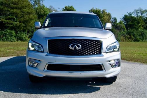 2017 INFINITI QX80 Base